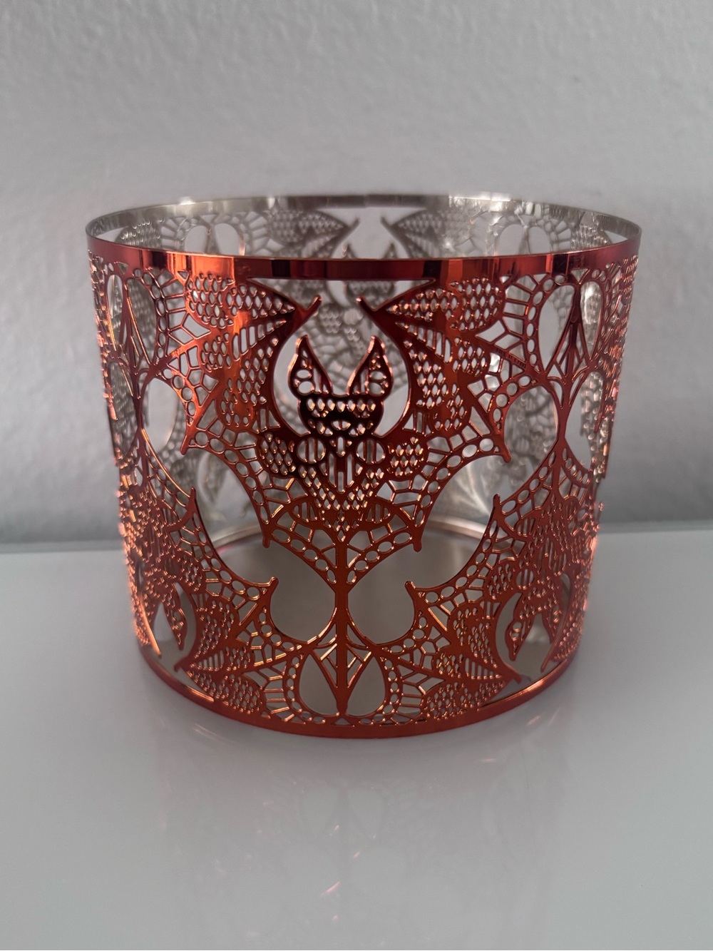 New Bath and Body Works Halloween Lace  3 wick Candle Holder Orange Bat Metal